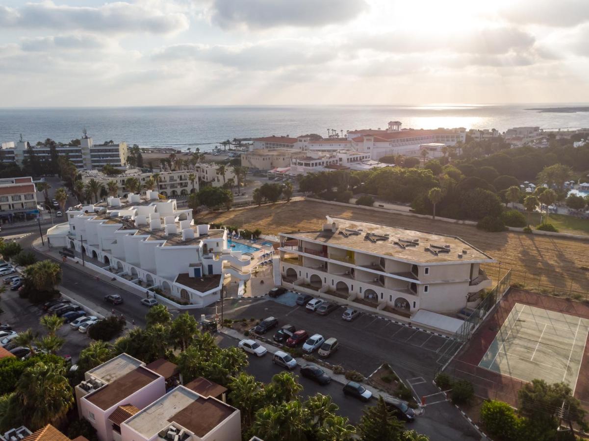 Pandream Hotel Apartments Paphos Exterior photo