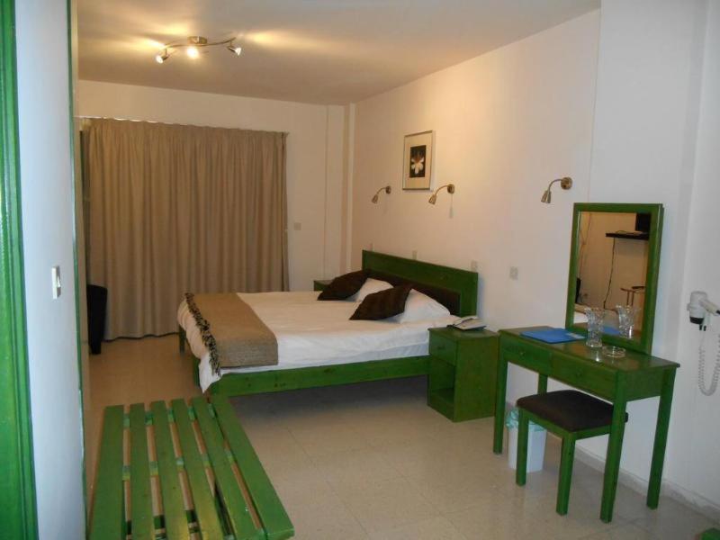 Pandream Hotel Apartments Paphos Room photo