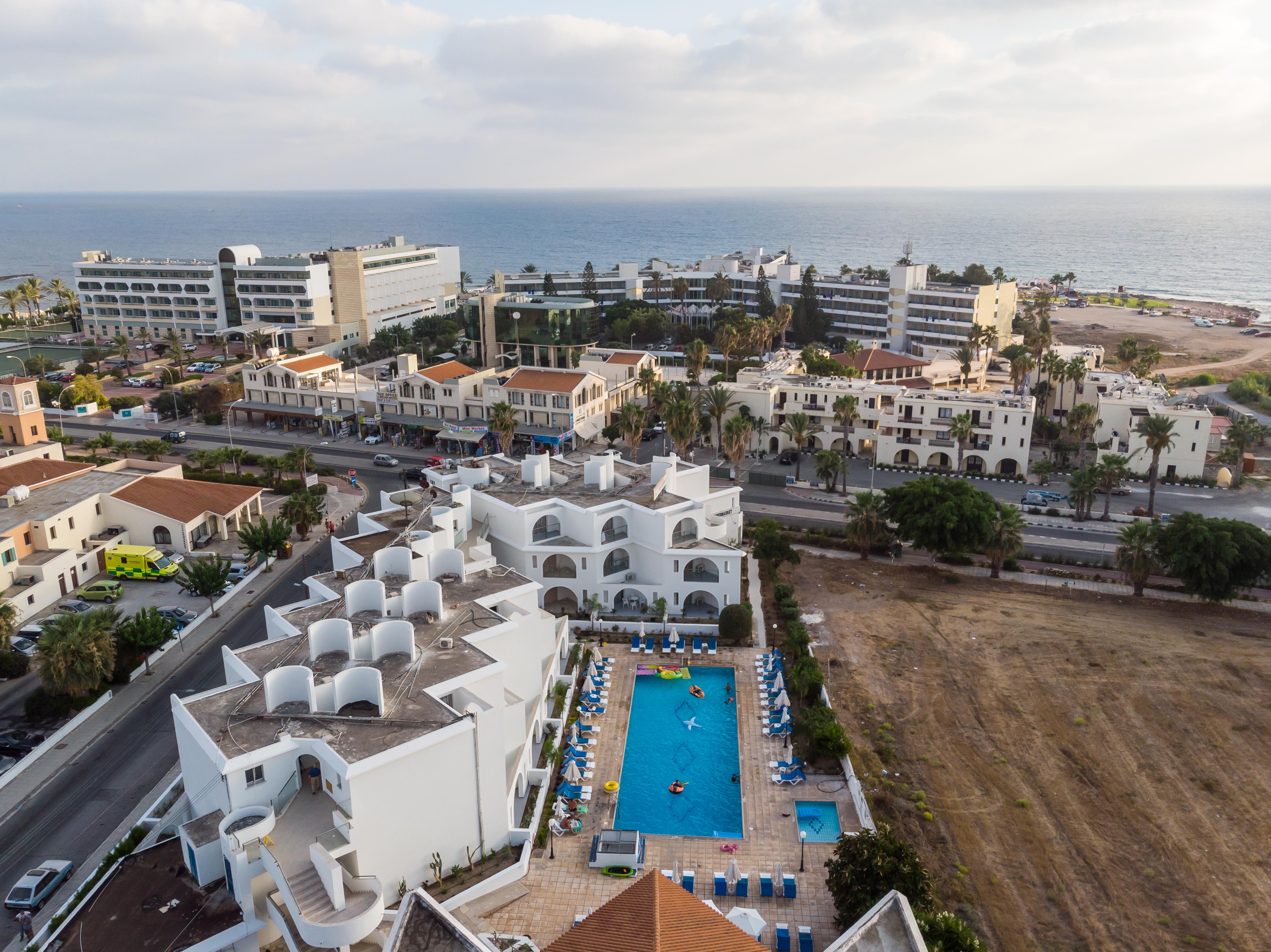 Pandream Hotel Apartments Paphos Exterior photo