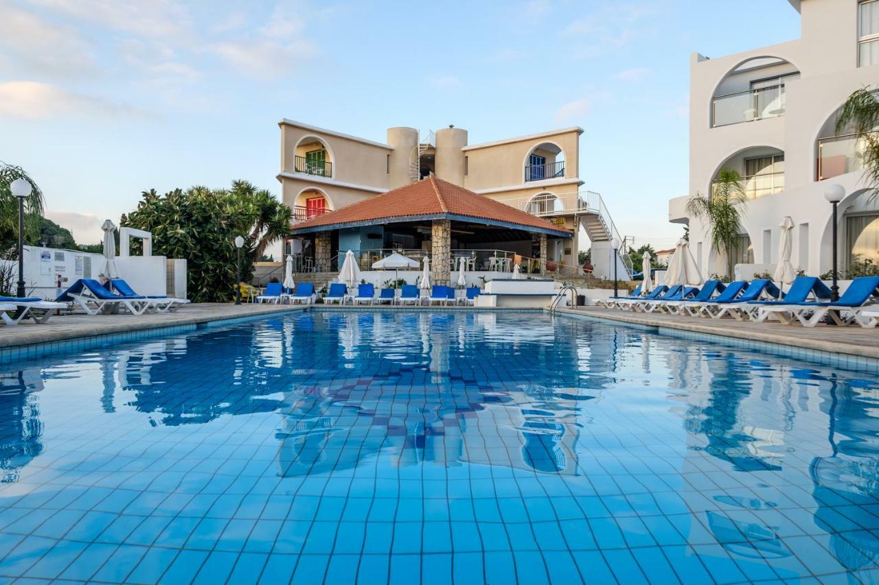 Pandream Hotel Apartments Paphos Exterior photo